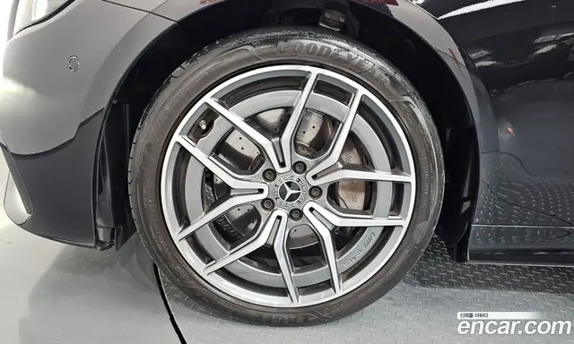 Mercedes-Benz E-Class 2022 2.0 автомат (гидро), миниатюра 5 Mercedes-Benz E-Class 2022 2.0 автомат (гидро), миниатюра 5
