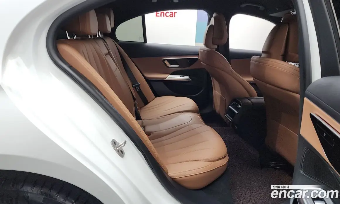 Mercedes-Benz E-Class 2024 2.0 автомат (гидро), фото 17