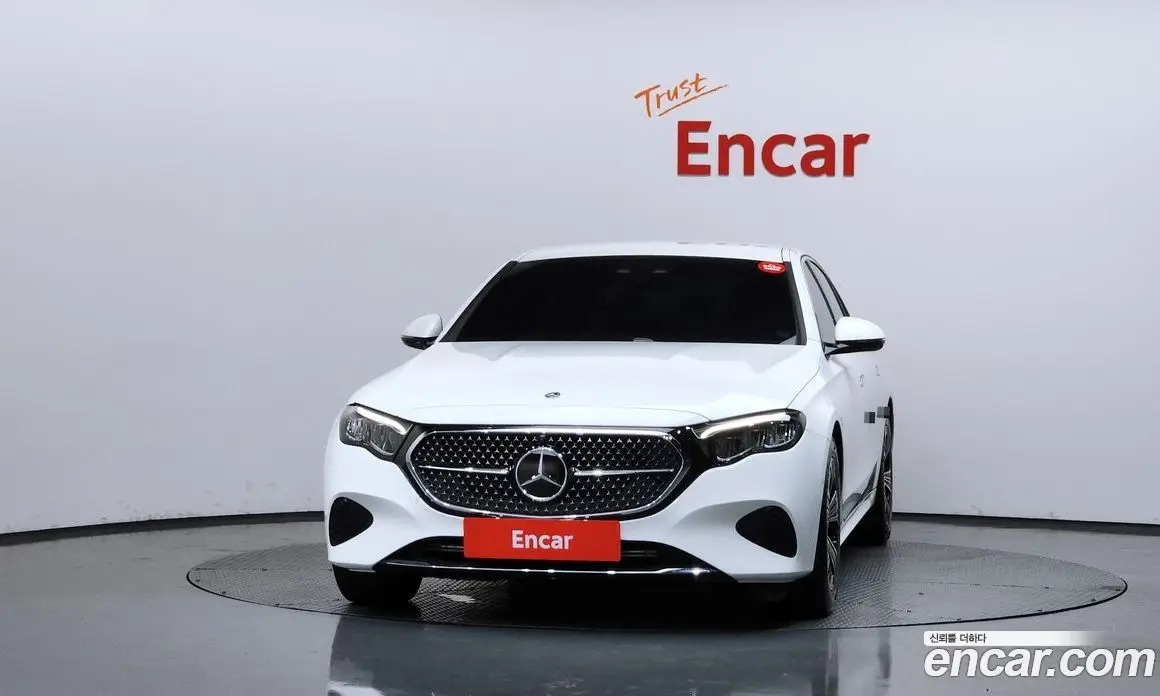 Mercedes-Benz E-Class 2024 2.0 автомат (гидро), фото 3