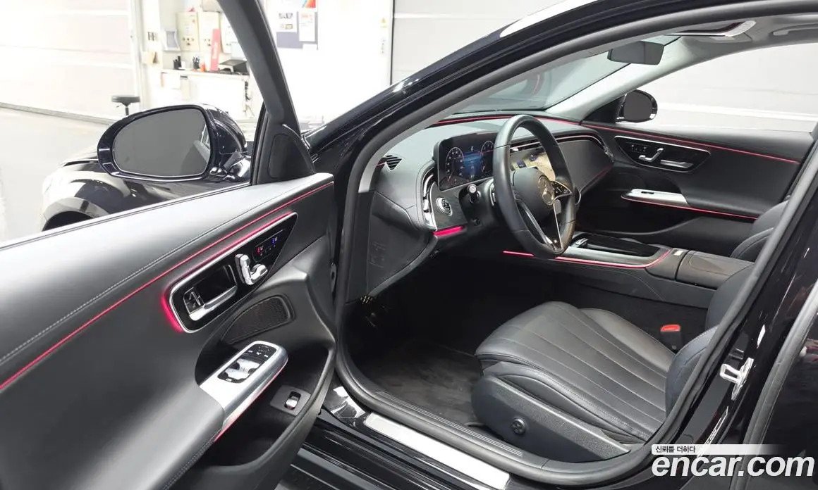 Mercedes-Benz E-Class 2024 2.0 автомат (гидро), фото 13