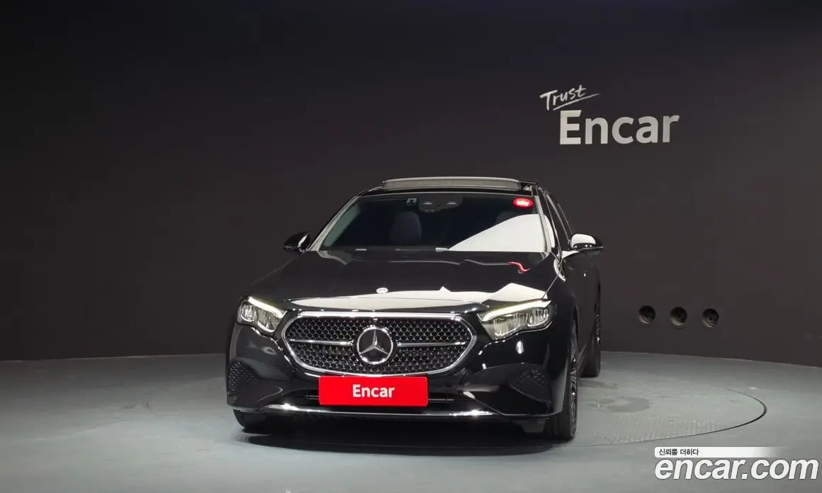 Mercedes-Benz E-Class 2024 2.0 автомат (гидро), фото 3