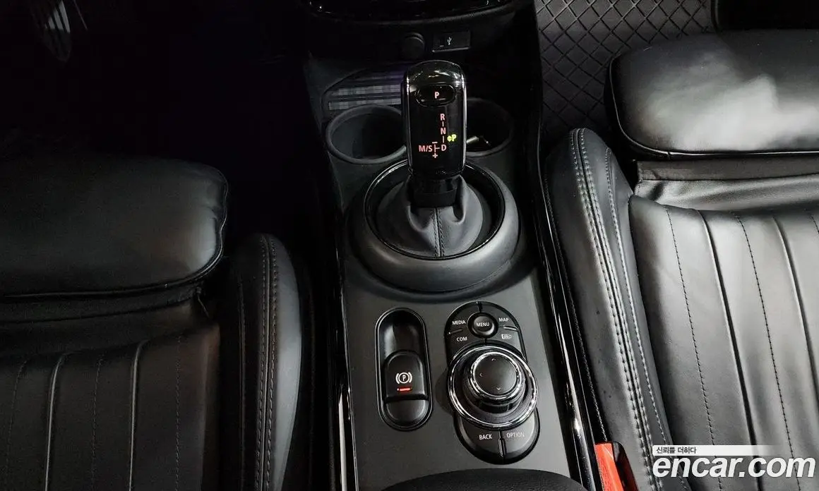 Mini Clubman 2023 2.0 автомат (гидро), фото 9 Mini Clubman 2023 2.0 автомат (гидро), фото 9