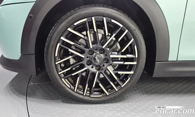 Mini Cooper 2024 2.0 автомат (гидро), миниатюра 5