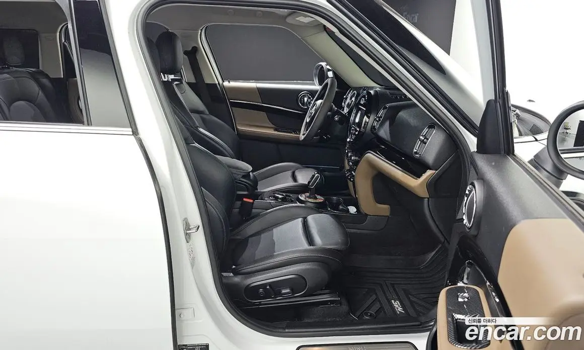 Mini Countryman 2019 2.0 автомат (гидро), фото 16 Mini Countryman 2019 2.0 автомат (гидро), фото 16