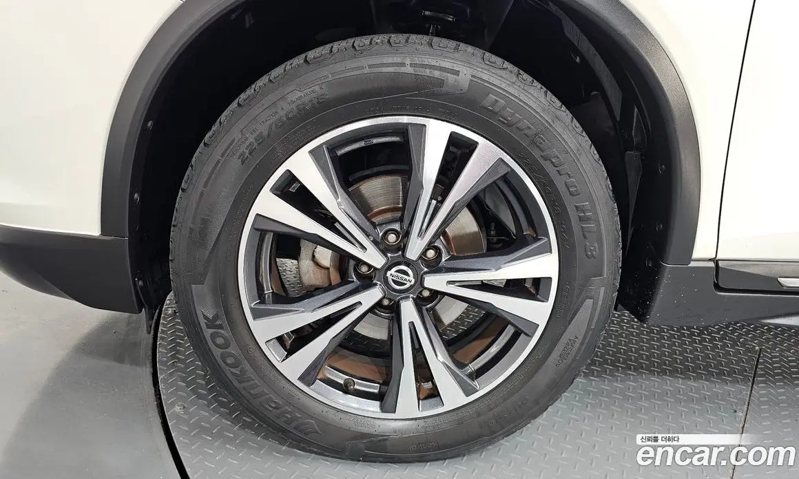 Nissan X-Trail 2018 2.5 автомат (гидро), фото 5 Nissan X-Trail 2018 2.5 автомат (гидро), фото 5