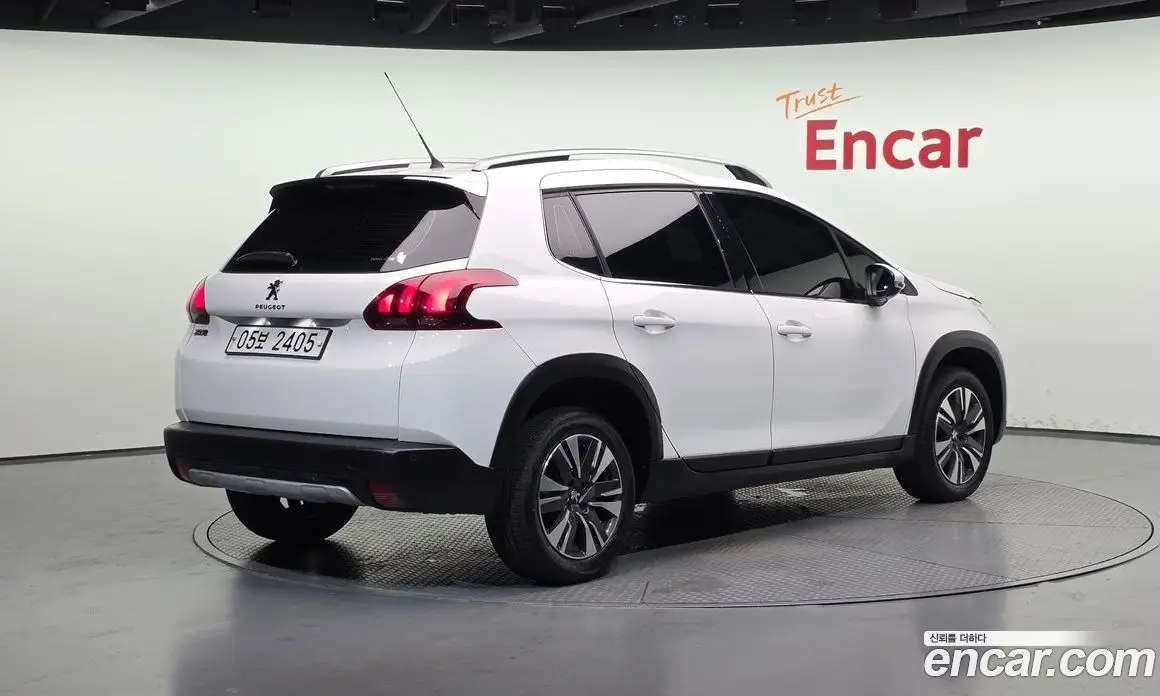 Peugeot 2008 2017 1.6 автомат (гидро), фото 2 Peugeot 2008 2017 1.6 автомат (гидро), фото 2