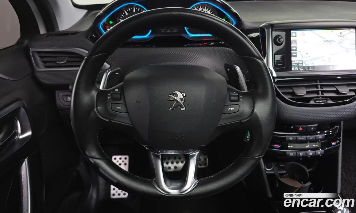 Peugeot 2008 2017 1.6 автомат (гидро), фото 19 Peugeot 2008 2017 1.6 автомат (гидро), фото 19