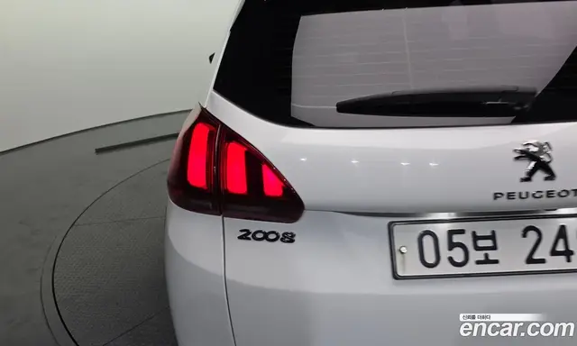 Peugeot 2008 2017 1.6 автомат (гидро), миниатюра 9 Peugeot 2008 2017 1.6 автомат (гидро), миниатюра 9