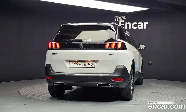 Peugeot 5008 2020 2.0 автомат (гидро), миниатюра 4
