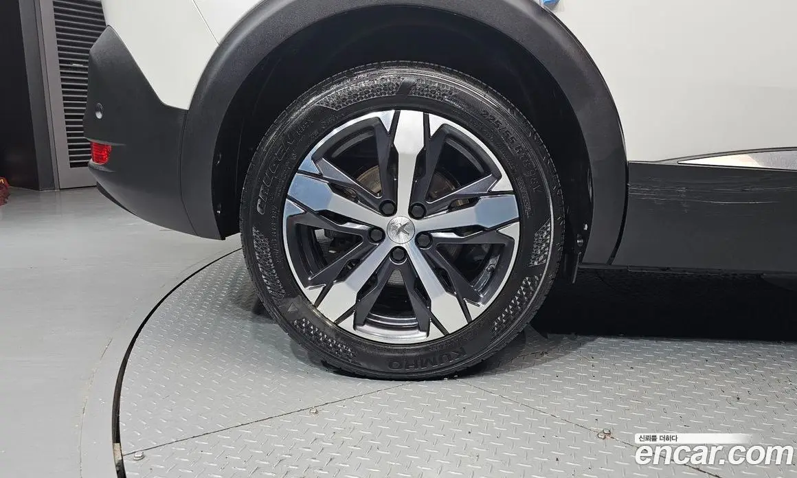 Peugeot 5008 2020 2.0 автомат (гидро), фото 5