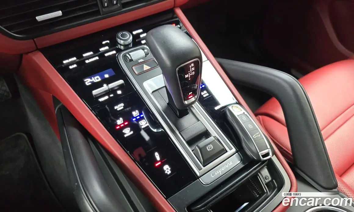 Porsche Cayenne 2021 3.0 автомат (гидро), фото 9