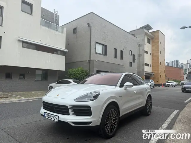 Porsche Cayenne 2023 3.0 автомат (гидро), миниатюра 3 Porsche Cayenne 2023 3.0 автомат (гидро), миниатюра 3
