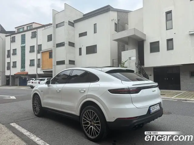 Porsche Cayenne 2023 3.0 автомат (гидро), миниатюра 4 Porsche Cayenne 2023 3.0 автомат (гидро), миниатюра 4