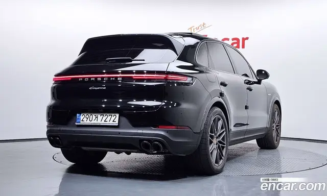 Porsche Cayenne 2024 3.0 автомат (гидро), миниатюра 2