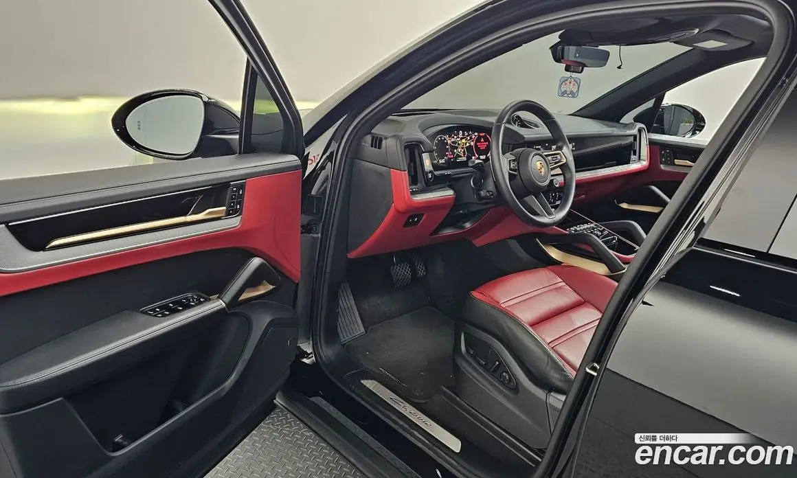 Porsche Cayenne 2024 3.0 автомат (гидро), фото 13
