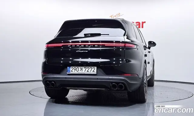 Porsche Cayenne 2024 3.0 автомат (гидро), миниатюра 4