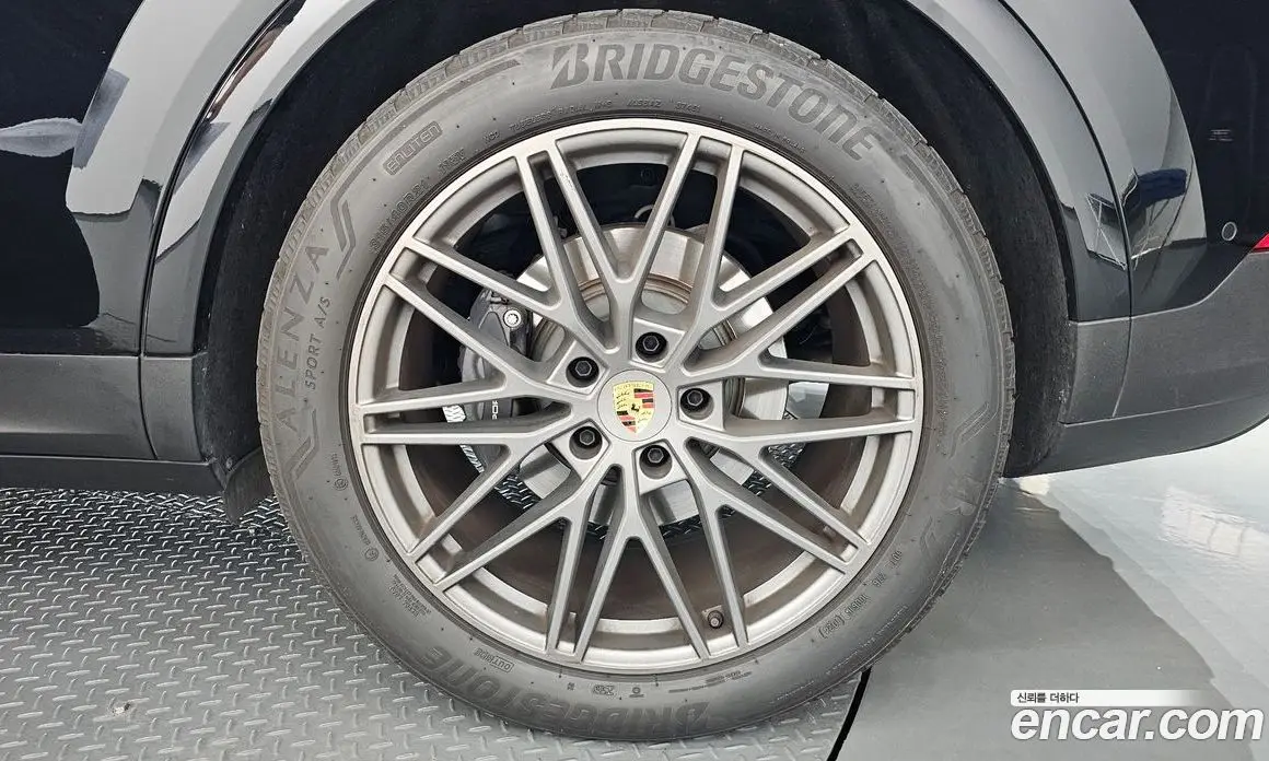 Porsche Cayenne 2024 3.0 автомат (гидро), фото 7