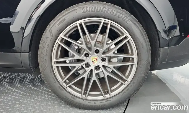 Porsche Cayenne 2024 3.0 автомат (гидро), миниатюра 7
