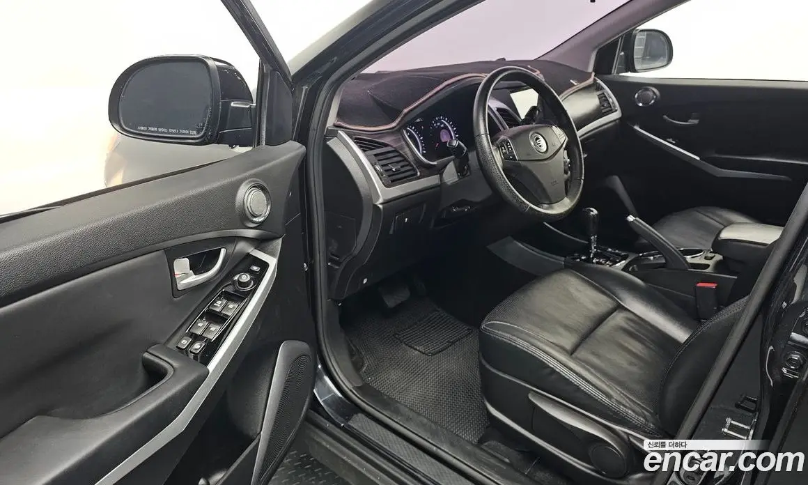 SsangYong Korando 2013 2.0 автомат (гидро), фото 10 SsangYong Korando 2013 2.0 автомат (гидро), фото 10