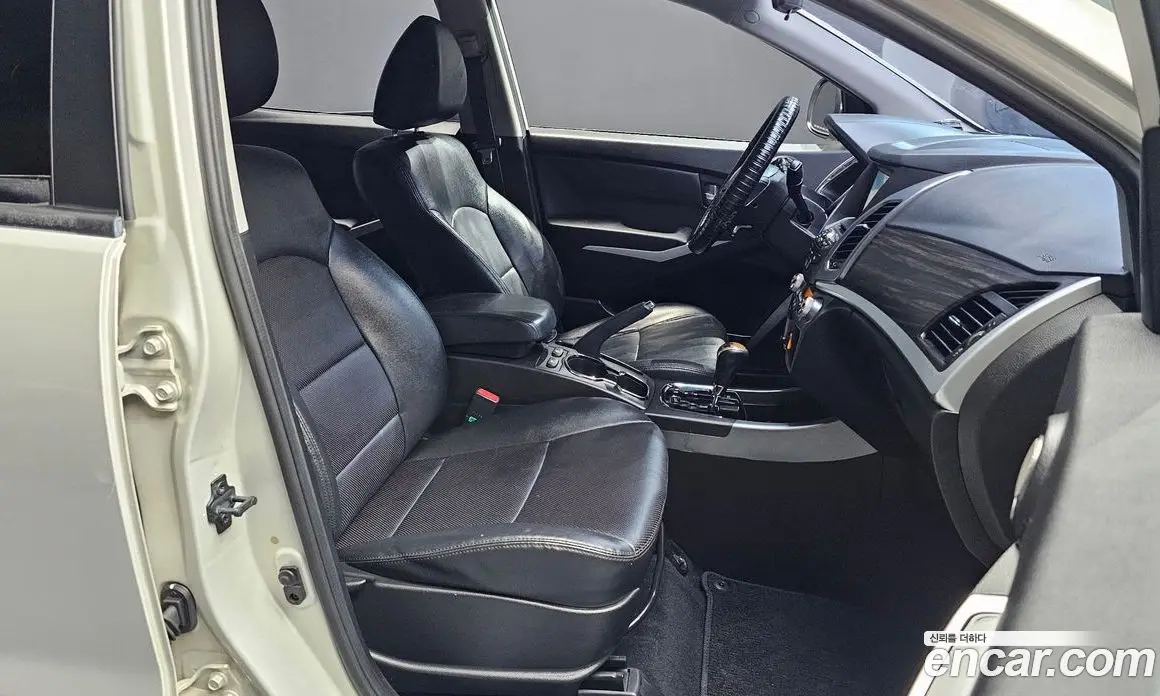 SsangYong Korando 2014 2.0 автомат (гидро), фото 16