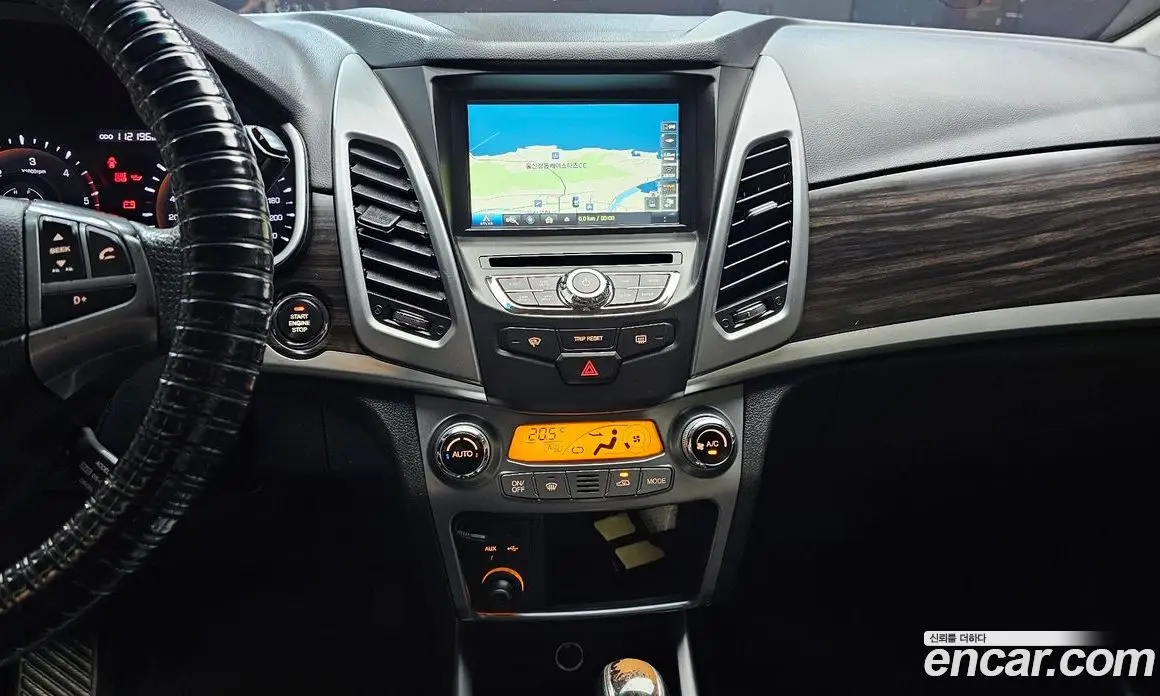 SsangYong Korando 2014 2.0 автомат (гидро), фото 20