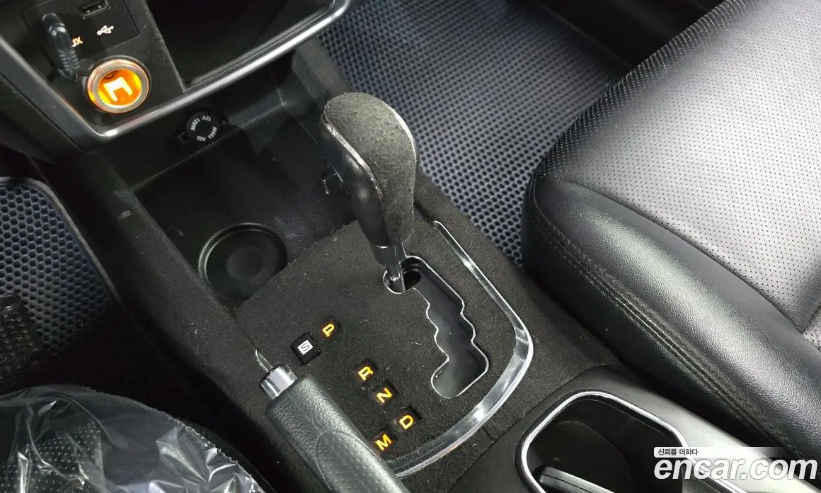 SsangYong Korando 2014 2.0 автомат (гидро), фото 9 SsangYong Korando 2014 2.0 автомат (гидро), фото 9