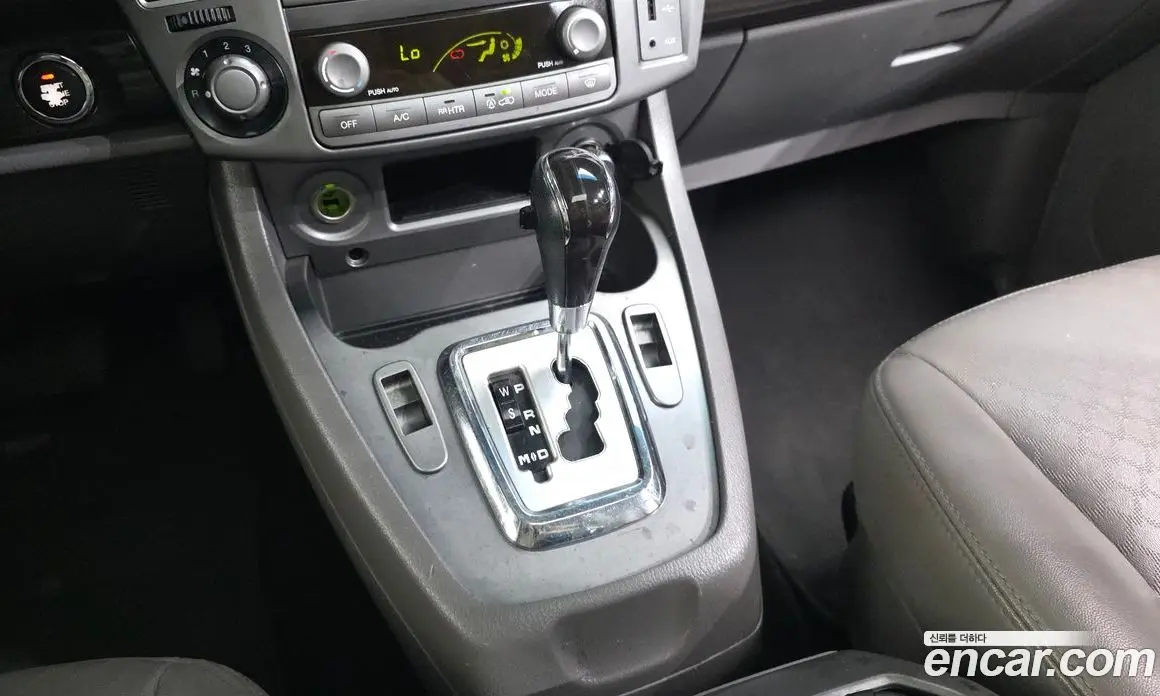SsangYong Korando 2015 2.2 автомат (гидро), фото 12 SsangYong Korando 2015 2.2 автомат (гидро), фото 12