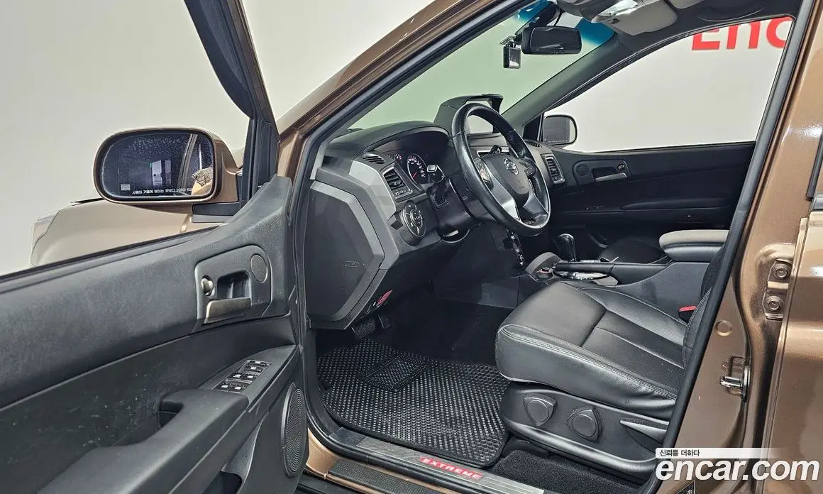 SsangYong Korando 2016 2.0 автомат (гидро), фото 12 SsangYong Korando 2016 2.0 автомат (гидро), фото 12