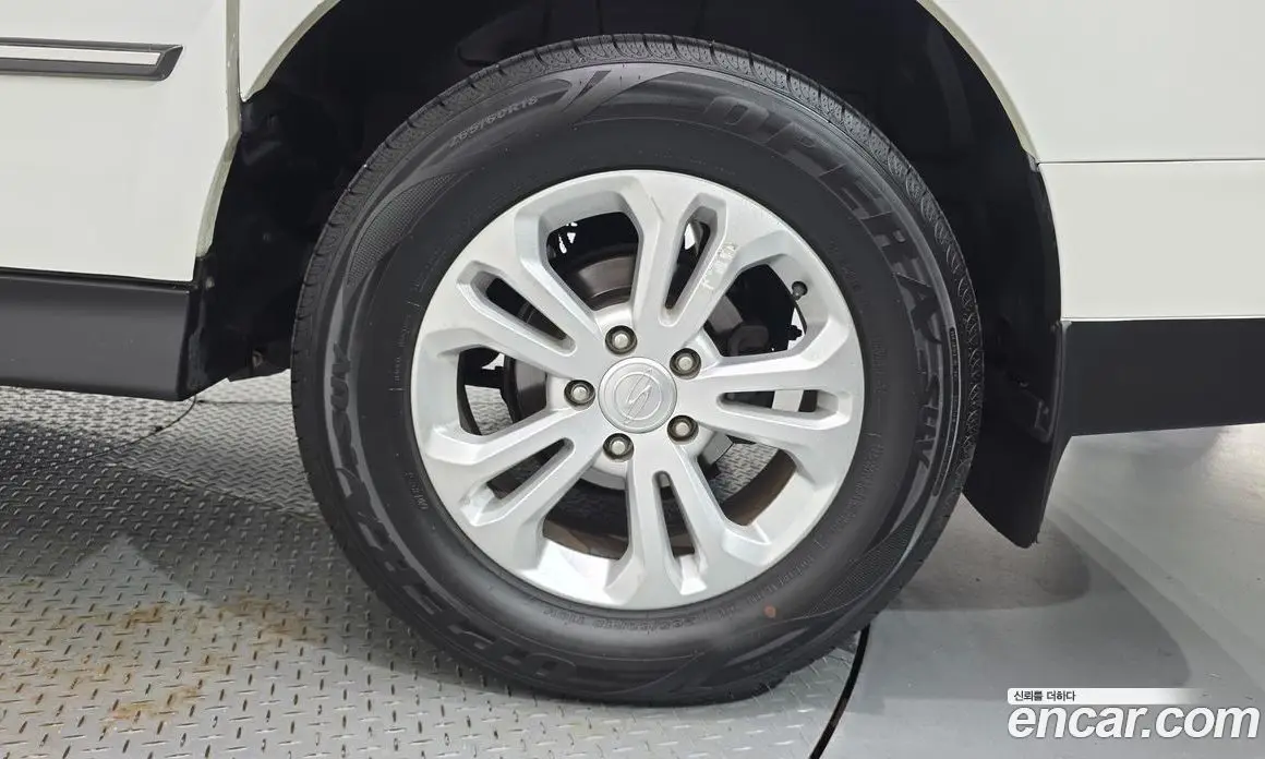 SsangYong Korando 2016 2.2 автомат (гидро), фото 7 SsangYong Korando 2016 2.2 автомат (гидро), фото 7