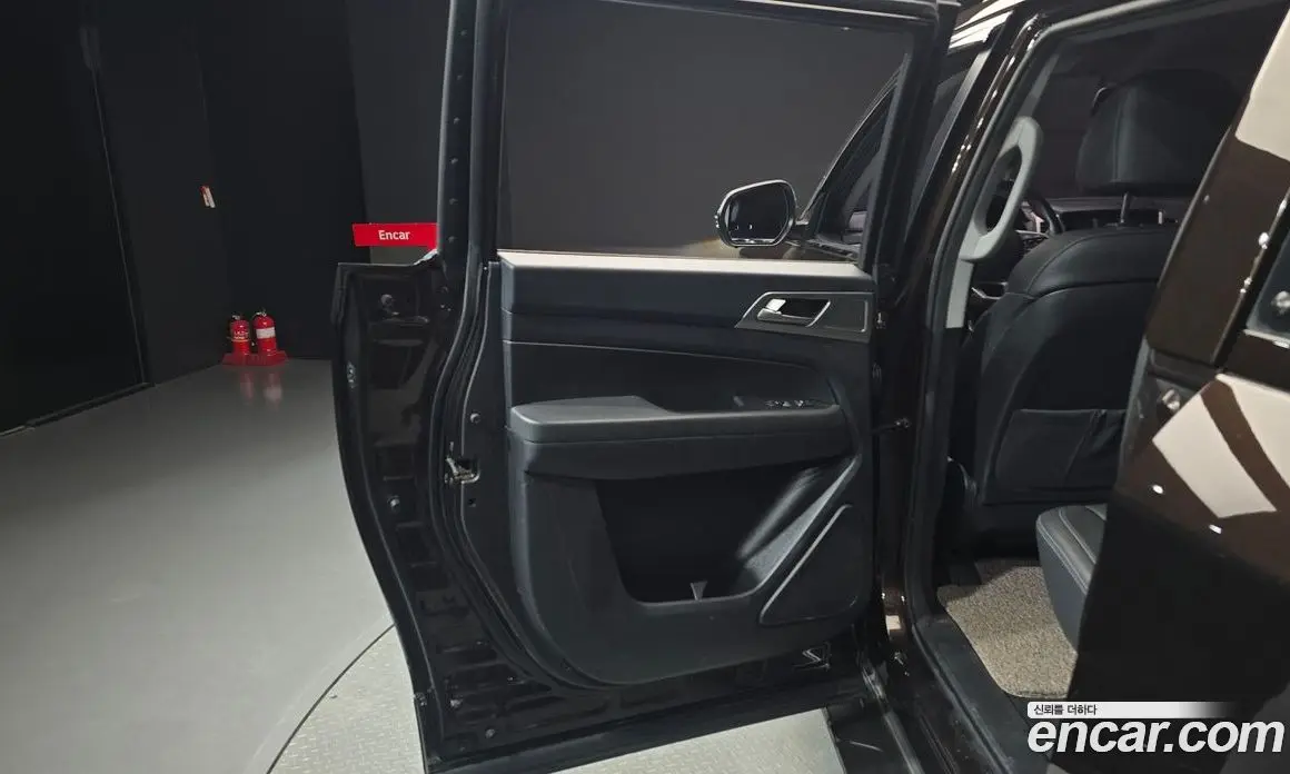 SsangYong Rexton 2018 2.2 автомат (гидро), фото 15