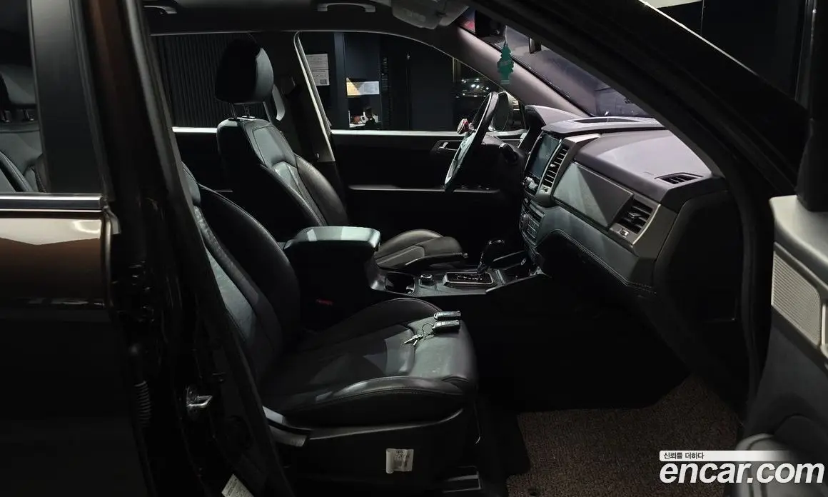 SsangYong Rexton 2018 2.2 автомат (гидро), фото 16