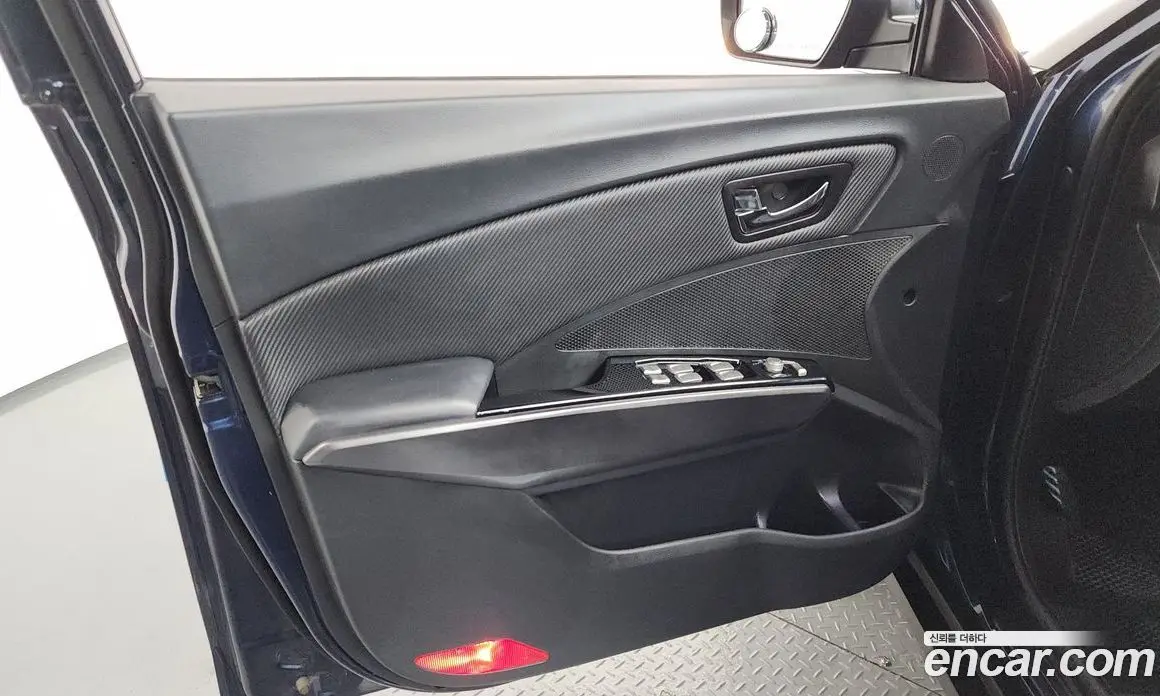 SsangYong TIBOLI 2017 1.6 автомат (гидро), фото 14 SsangYong TIBOLI 2017 1.6 автомат (гидро), фото 14