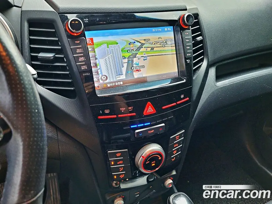 SsangYong TIBOLI 2017 1.6 автомат (гидро), фото 12 SsangYong TIBOLI 2017 1.6 автомат (гидро), фото 12