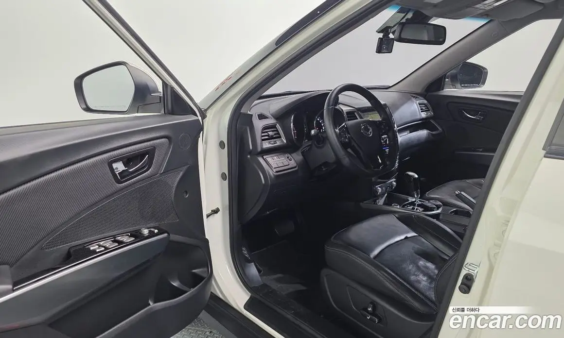 SsangYong TIBOLI 2017 1.6 автомат (гидро), фото 13 SsangYong TIBOLI 2017 1.6 автомат (гидро), фото 13