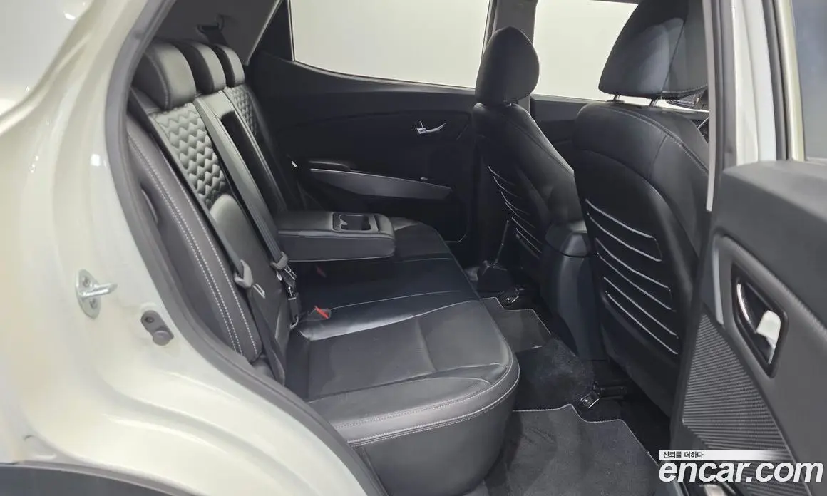 SsangYong TIBOLI 2017 1.6 автомат (гидро), фото 17 SsangYong TIBOLI 2017 1.6 автомат (гидро), фото 17