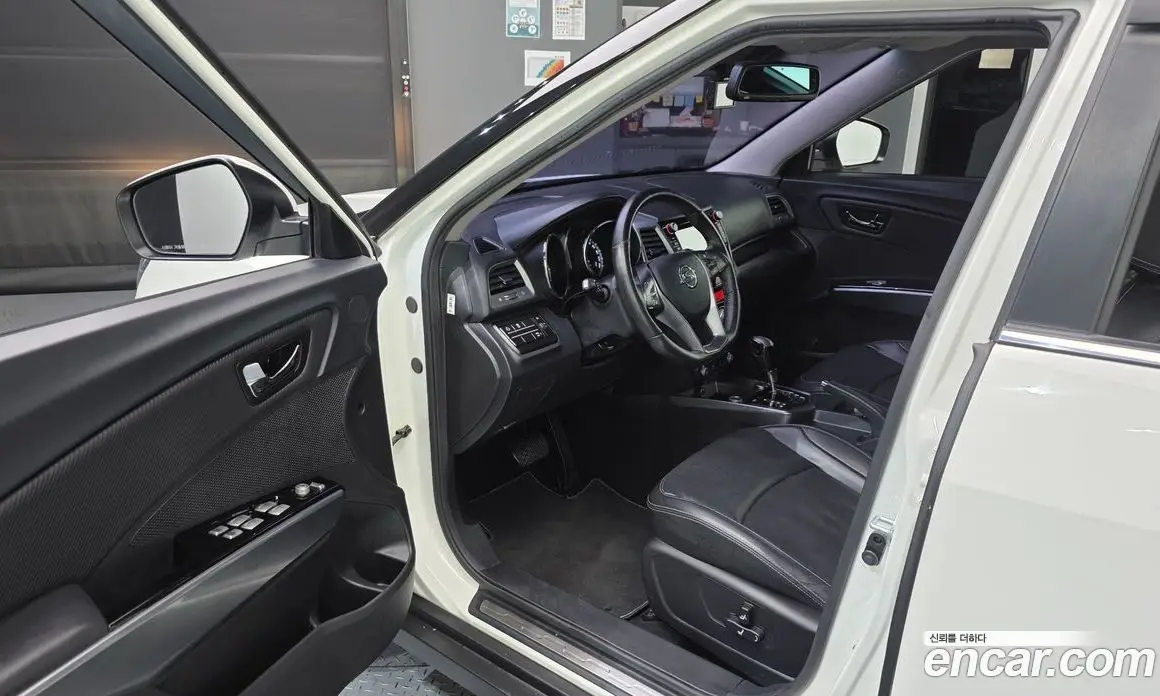 SsangYong TIBOLI 2018 1.6 автомат (гидро), фото 10