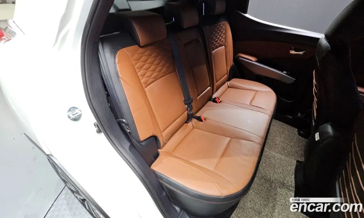 SsangYong TIBOLI 2018 1.6 автомат (гидро), фото 12