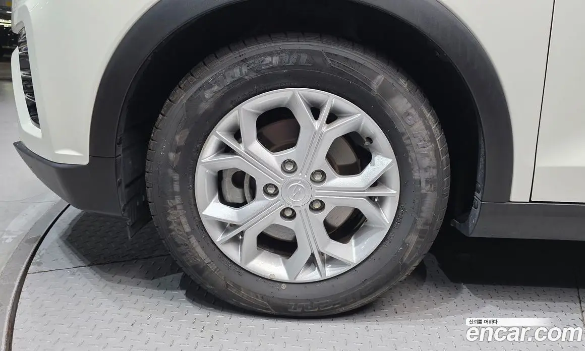 SsangYong TIBOLI 2021 1.5 автомат (гидро), фото 5 SsangYong TIBOLI 2021 1.5 автомат (гидро), фото 5