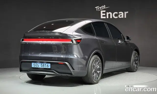Tesla Model Y 2026 0.2 автомат (гидро), миниатюра 2 Tesla Model Y 2026 0.2 автомат (гидро), миниатюра 2