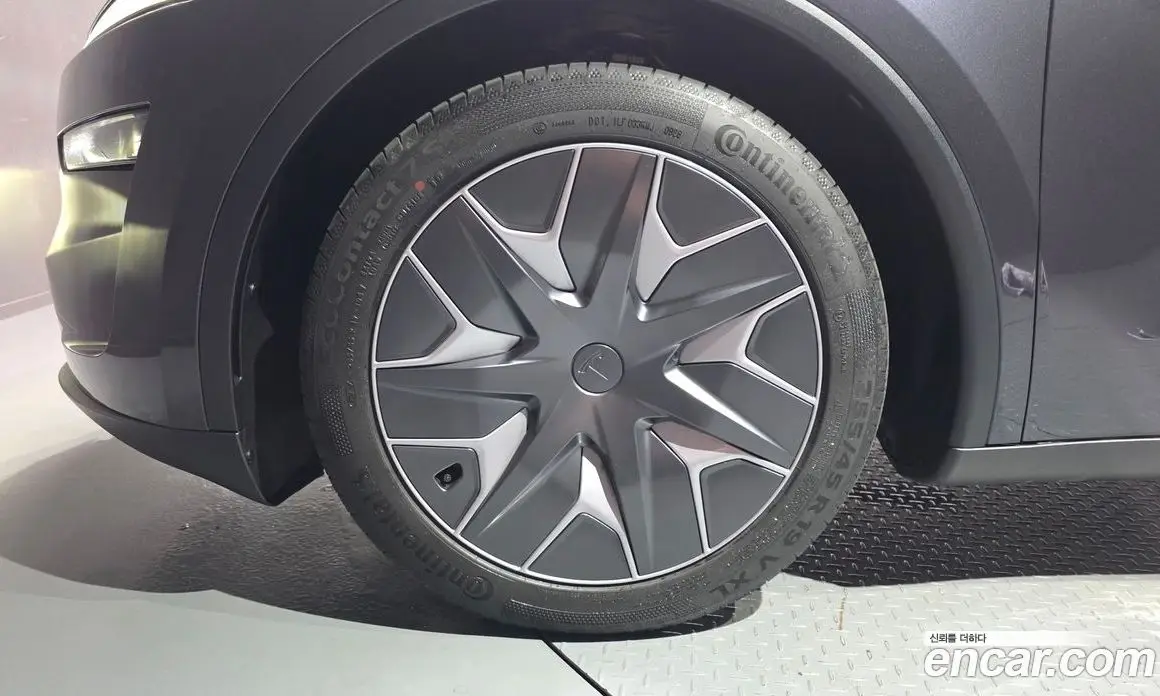 Tesla Model Y 2026 0.2 автомат (гидро), фото 5 Tesla Model Y 2026 0.2 автомат (гидро), фото 5