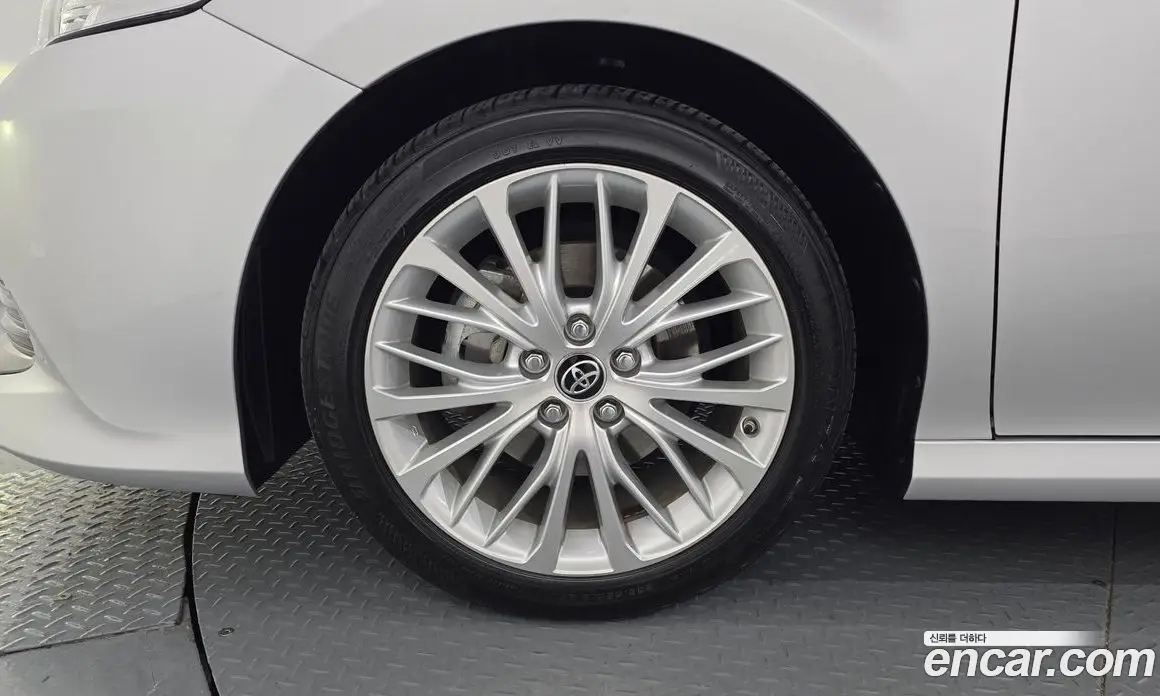 Toyota Camry 2018 2.5 автомат (гидро), фото 5 Toyota Camry 2018 2.5 автомат (гидро), фото 5
