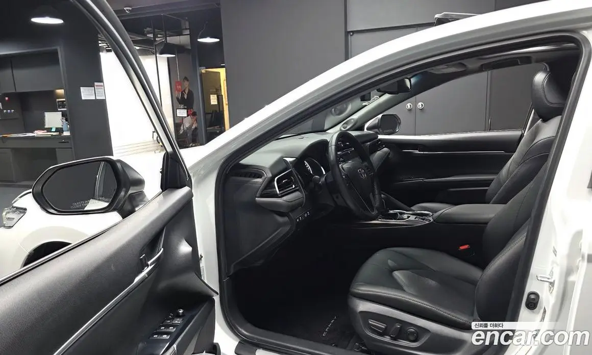 Toyota Camry 2019 2.5 автомат (гидро), фото 10 Toyota Camry 2019 2.5 автомат (гидро), фото 10