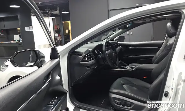 Toyota Camry 2019 2.5 автомат (гидро), миниатюра 10 Toyota Camry 2019 2.5 автомат (гидро), миниатюра 10