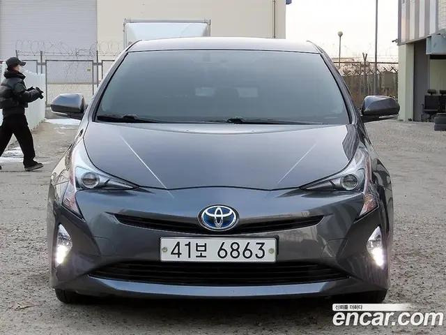Toyota Prius, 2018, 175 121 км