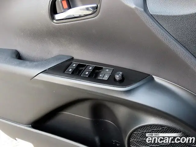 Toyota Prius 2018 1.8 автомат (гидро), миниатюра 11 Toyota Prius 2018 1.8 автомат (гидро), миниатюра 11