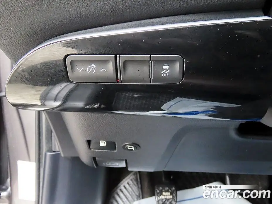 Toyota Prius 2018 1.8 автомат (гидро), фото 12 Toyota Prius 2018 1.8 автомат (гидро), фото 12