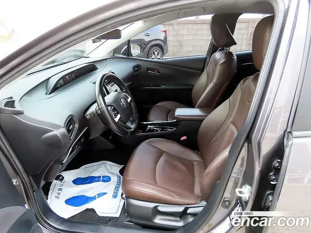 Toyota Prius 2018 1.8 автомат (гидро), миниатюра 5 Toyota Prius 2018 1.8 автомат (гидро), миниатюра 5
