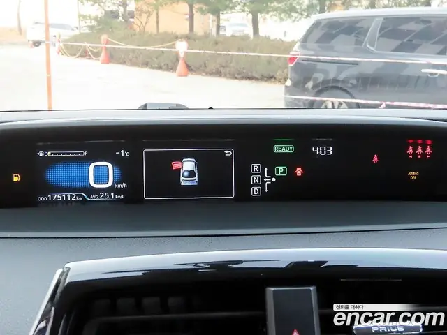 Toyota Prius 2018 1.8 автомат (гидро), миниатюра 9 Toyota Prius 2018 1.8 автомат (гидро), миниатюра 9
