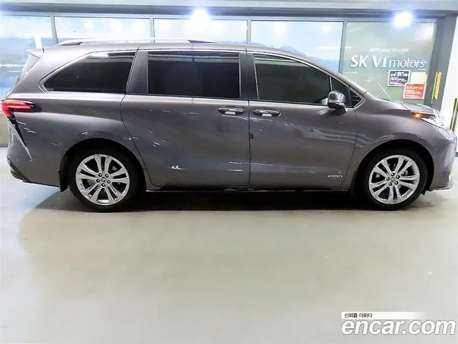 Toyota Sienna 2021 2.5 автомат (гидро), фото 3 Toyota Sienna 2021 2.5 автомат (гидро), фото 3