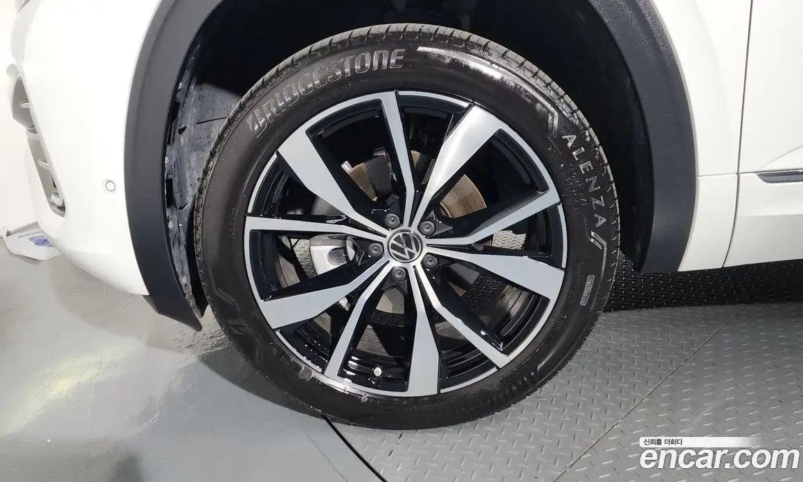Volkswagen Atlas 2025 2.0 автомат (гидро), фото 5 Volkswagen Atlas 2025 2.0 автомат (гидро), фото 5